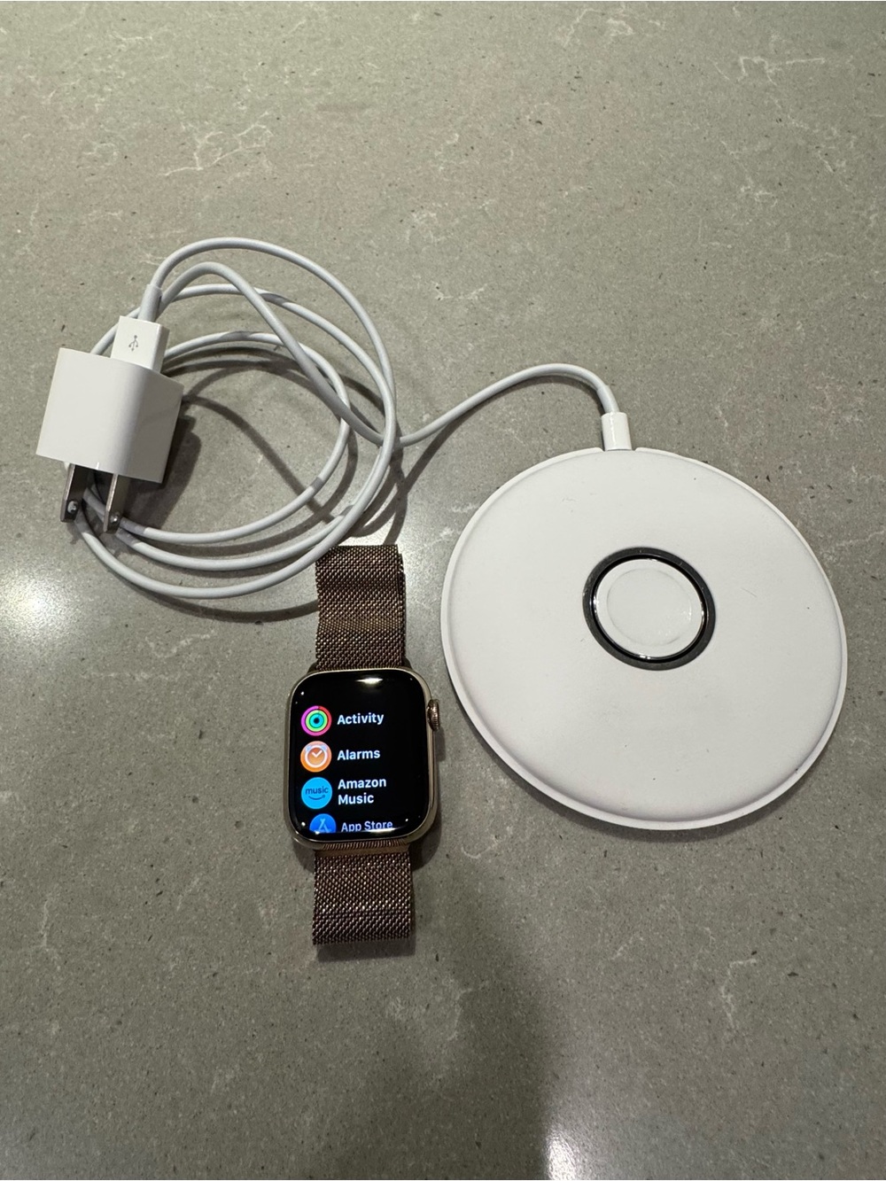 APPLE WATCH, STAINLESS STEEL GOLD SAPPHIRE CRYSTAL, 41mm!